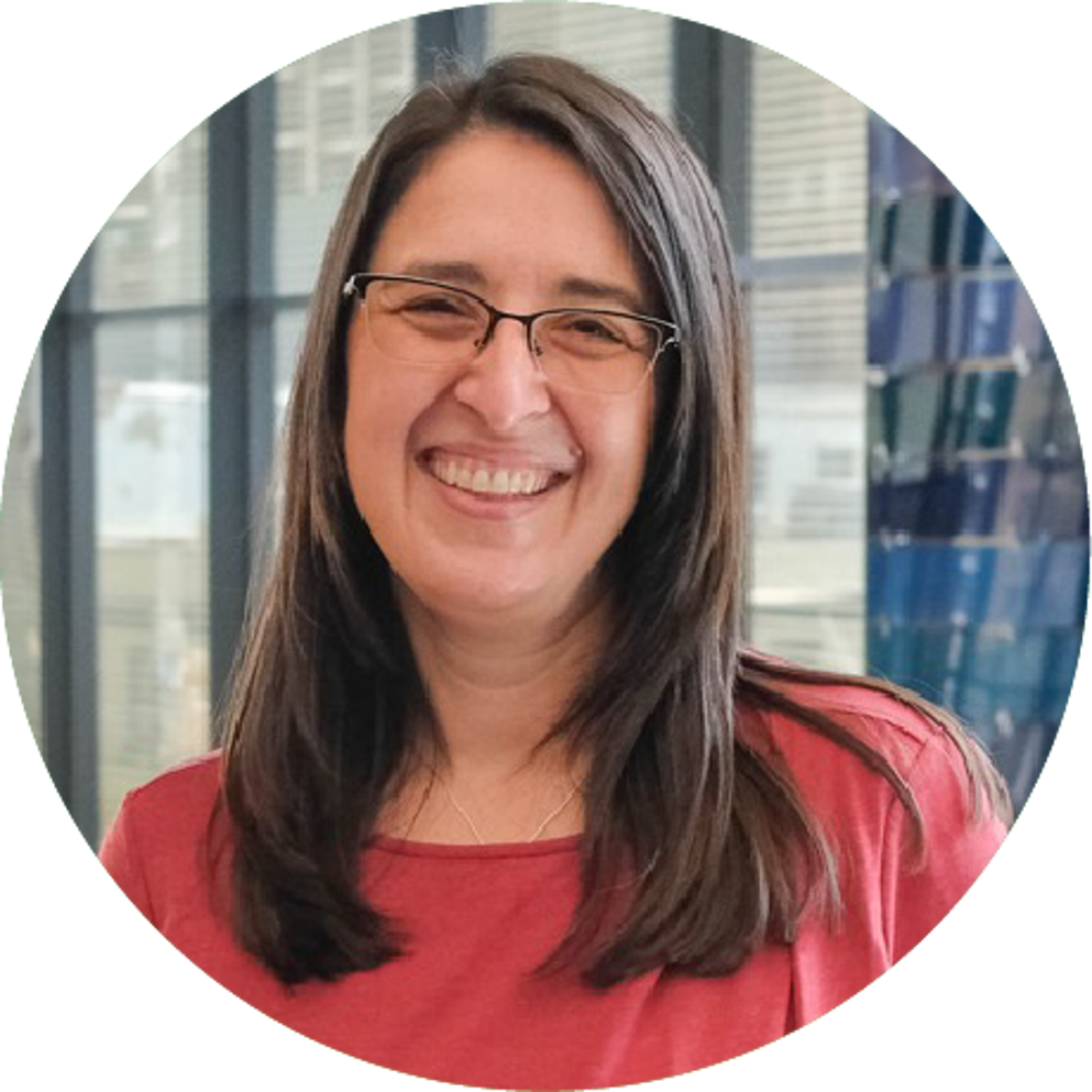 Dr Irene Lara-Corrales